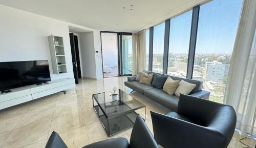 Two-Bedroom Deluxe Apartment with Balcony