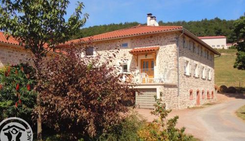 Holiday Home (14 Adults)