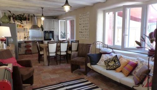 Holiday Home (6 Adults)