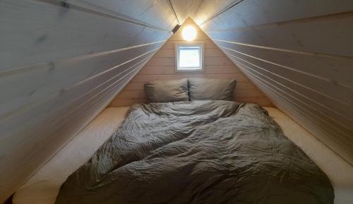 Deluxe Double Room (2 Adults + 1 Child)