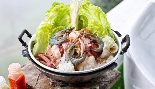 Standard Single Room with Mountain View