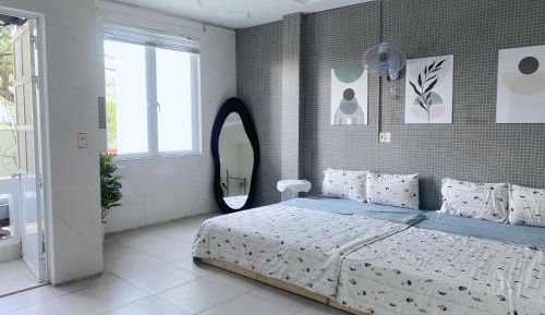 Family Room with Lake View