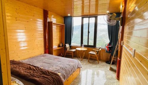 Standard Single Room with Mountain View