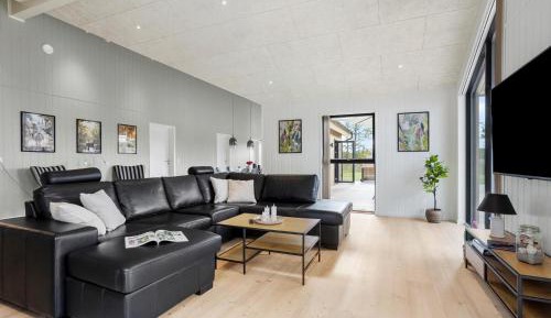 Five-Bedroom Holiday Home