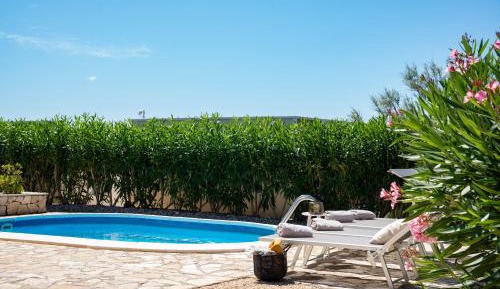 Tamaris Mobile Home with Pool