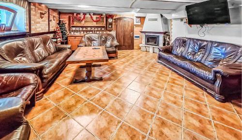 Five-Bedroom Apartment