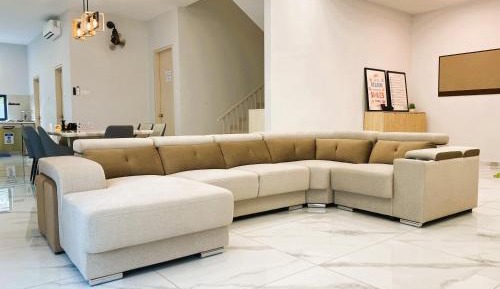 Four-Bedroom Holiday Home