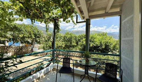 Triple Room with Garden View