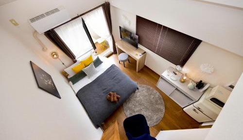One-bedroom Loft Apartment 