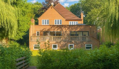 Five superior designer rooms