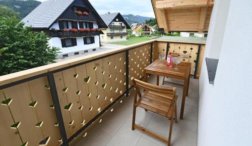 One-Bedroom Apartment with Balcony