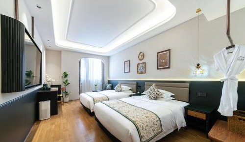 Three-Bedroom Suite