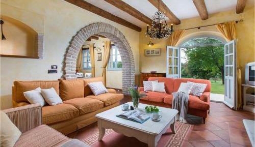 Five-Bedroom Holiday Home