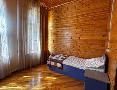 Single Room with Shared Bathroom