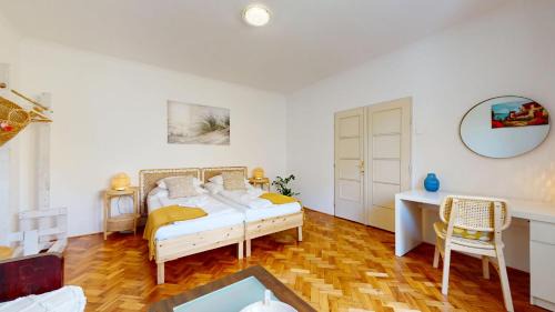 Comfort Triple Room