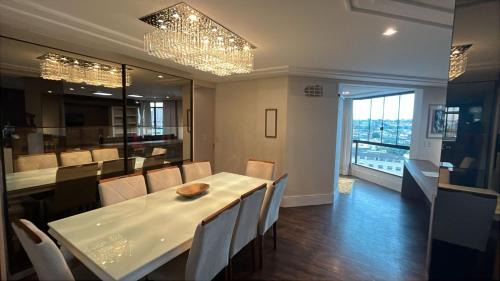 Four-Bedroom Deluxe Apartment