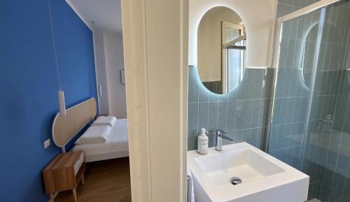 Double Room with Balcony and Sea View