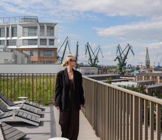 Studio Apartment with Balcony