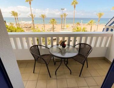 One-Bedroom Apartment - Oceanfront