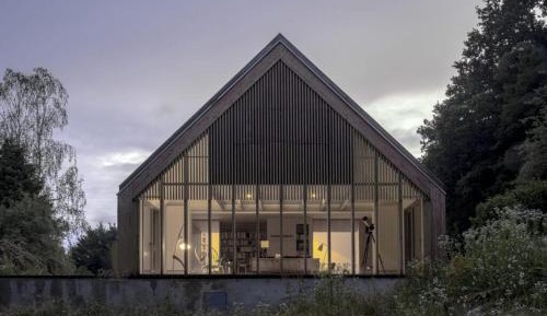 Villa with Garden View