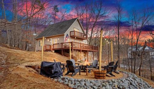 Three-Bedroom Holiday Home 