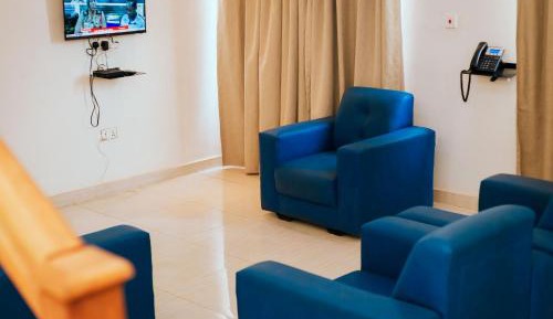 Five-Bedroom Apartment