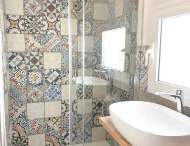 One-Bedroom Apartment with Garden View