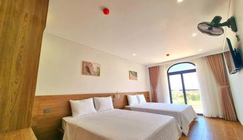 Deluxe Double Room with Balcony and Sea View