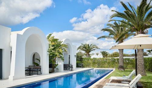 Bungalow Shared Pool