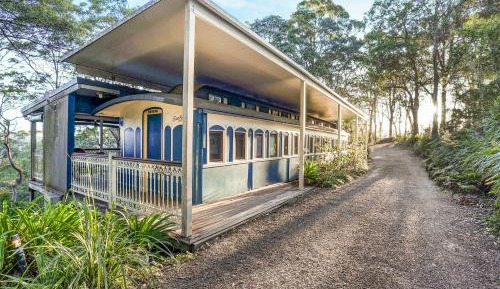 Deluxe Bungalow with Garden View