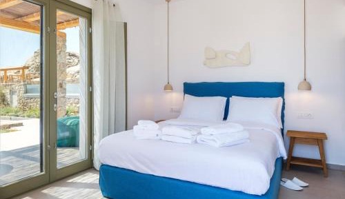 Studio with Pool View