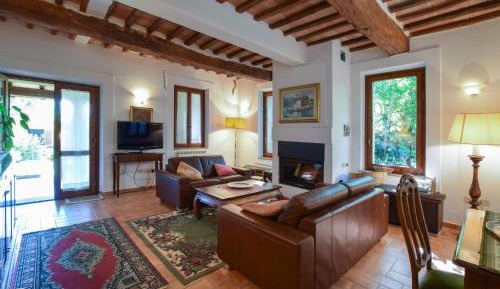 Four-Bedroom Holiday Home