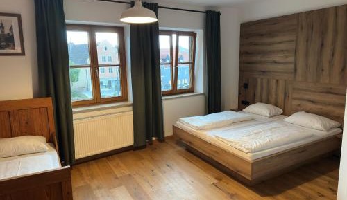 Triple Room with Private Bathroom