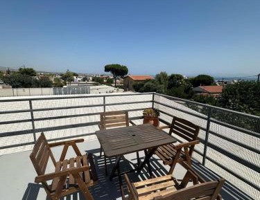 One-Bedroom Apartment - Non-Smoking