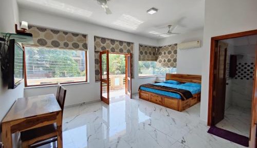 King Room with Balcony