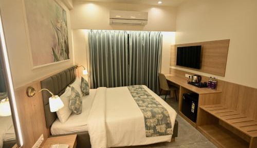 Deluxe Double Room with Balcony