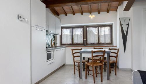 Superior One-Bedroom Apartment