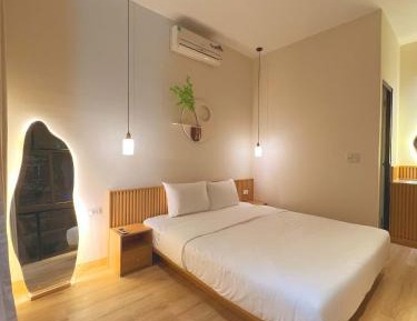 King Room with Mountain View