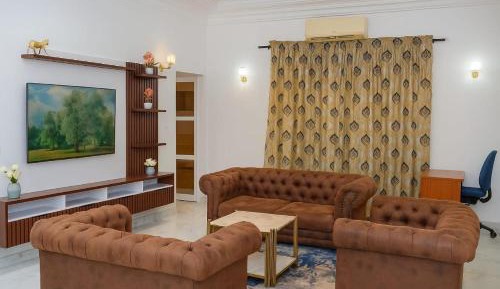 One-Bedroom Apartment with Sea View