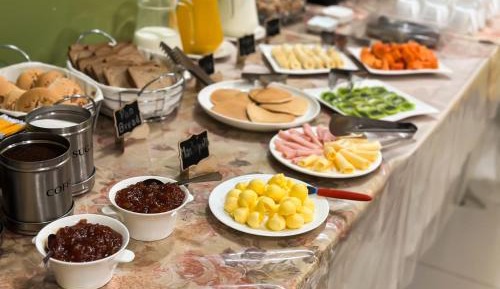 Twin Room with Shared Bathroom