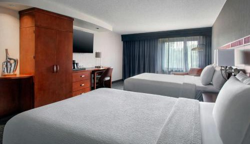 Superior Queen Room with Two Queen Beds