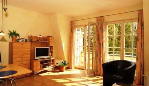 One-Bedroom Apartment with Balcony