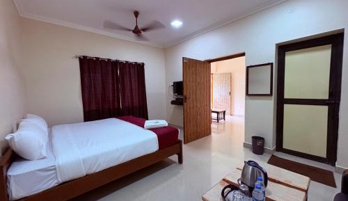Deluxe Double Room with Balcony and Sea View