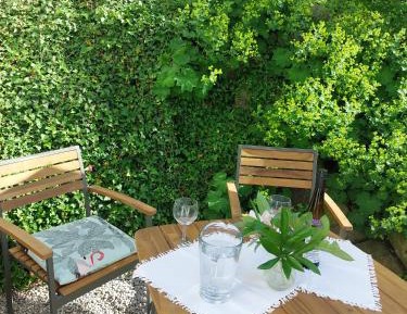 Superior One-Bedroom Apartment