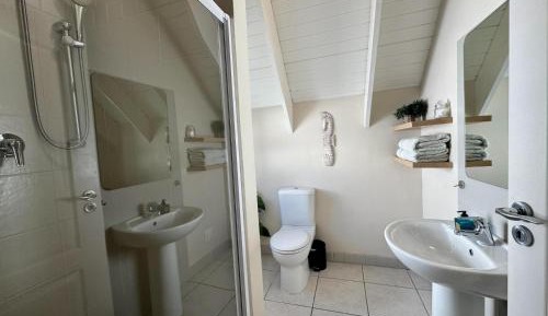 Queen Room with Pool View