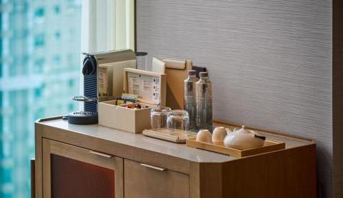 Premium King Room with Greenway View