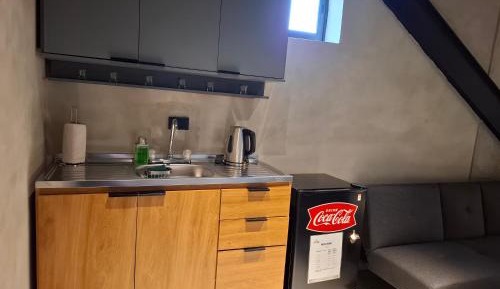 One-Bedroom Deluxe Apartment