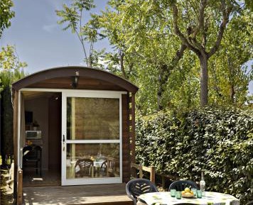 Bungalow with Garden (2 adults + 2 children)