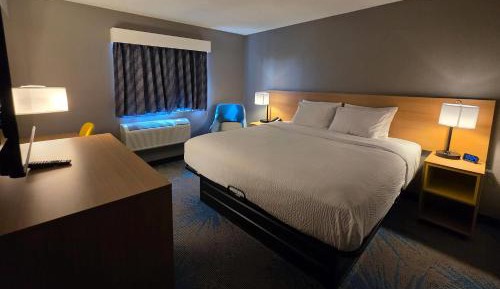 King Room - Non-Smoking