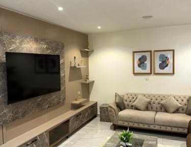 Four-Bedroom Apartment with Pool View